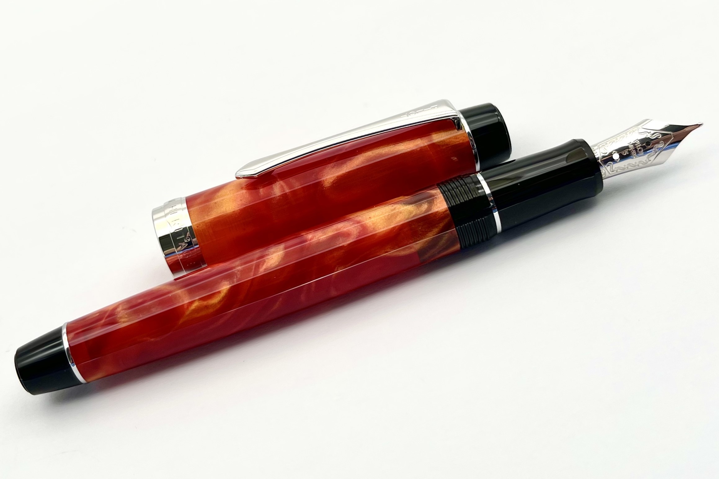 PilotCustomHeritageSpecialEditionMarbleOrangeFountainPen_H